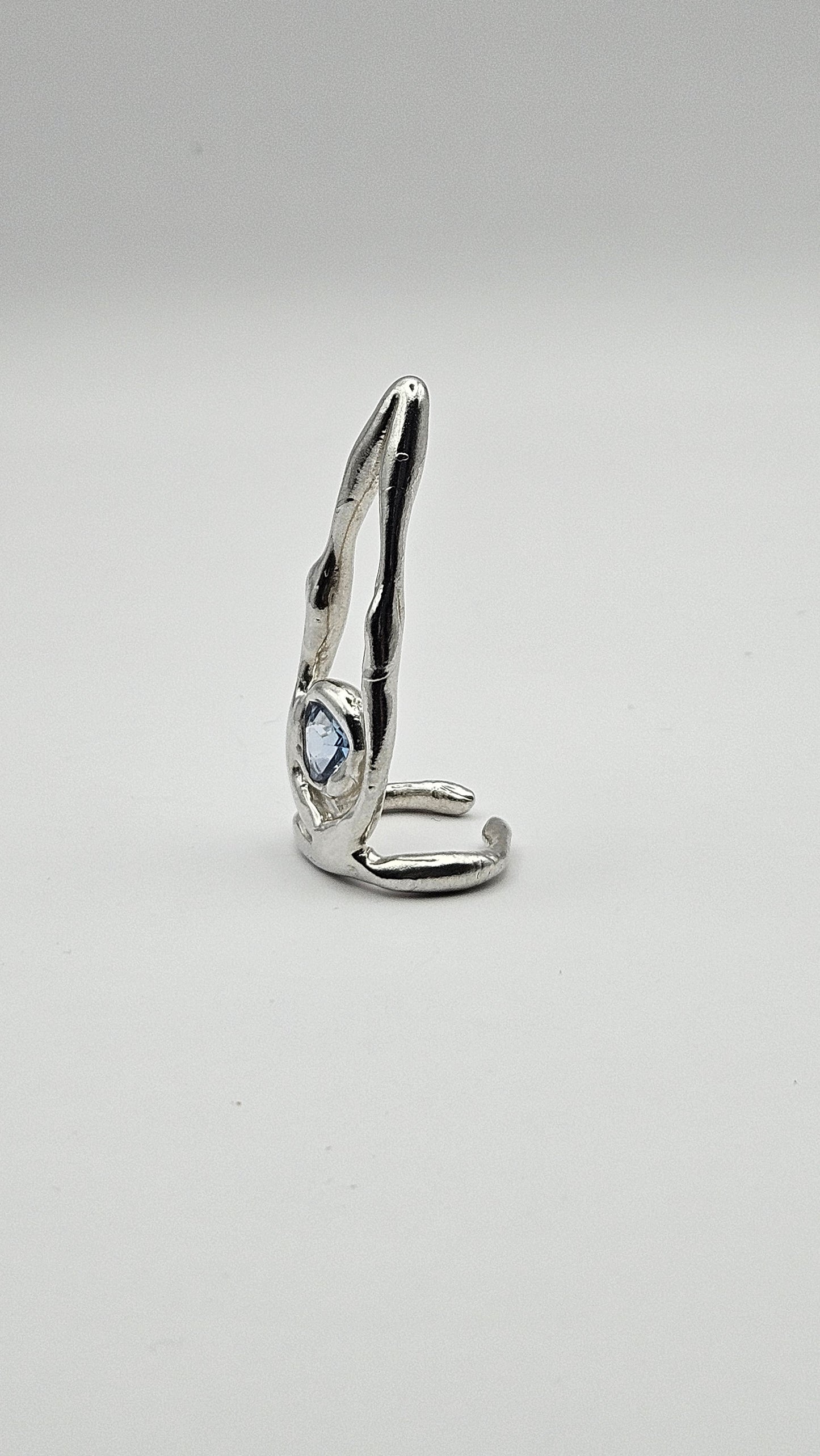 Nail L